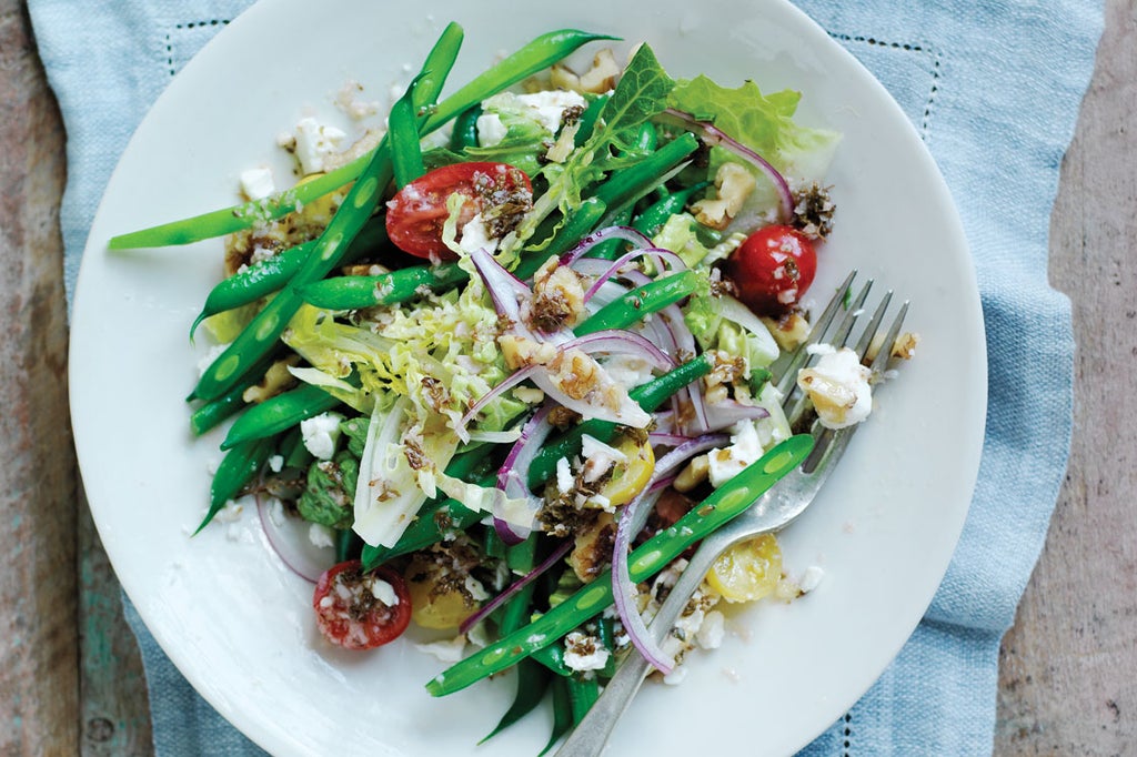 Green Bean Salad with Feta and Walnuts Recipe