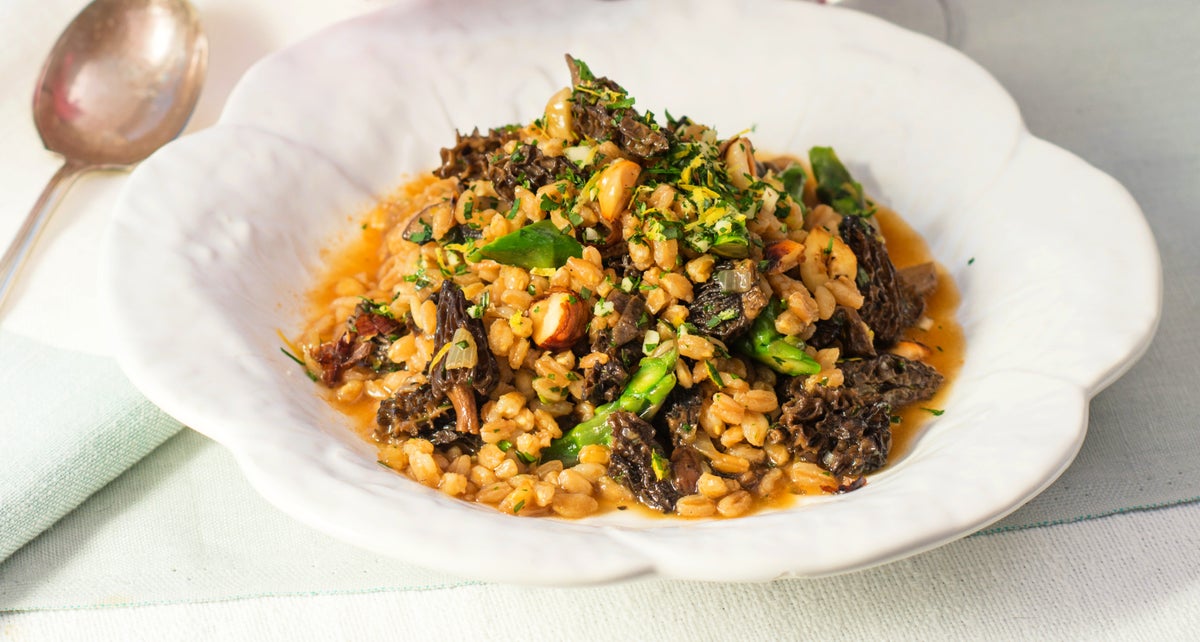 Morel Mushroom Asparagus and Tarragon Vegan Grain Bowl Recipe