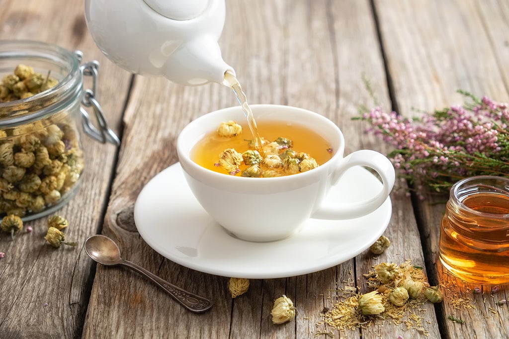 Rosehip, Chamomile & Ginger Tea for Colds & Flu