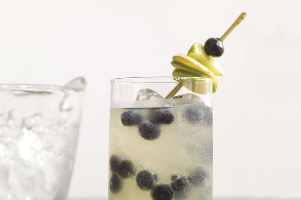 Ginger Lime Fizz With Blueberries Recipe ginger-lime-fizz-with-blueberries-recipe